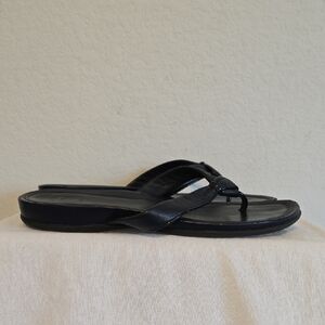 Nurture Navy Blue Leather Women's Sandals. Size 8